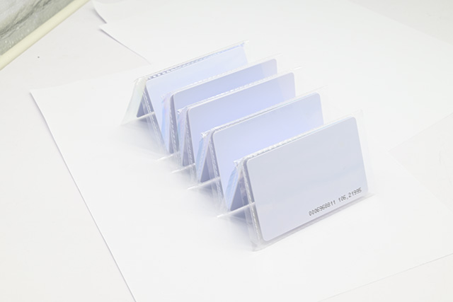 停車場系統使用的ID卡與IC卡相比哪個更具優勢 停車場系統使用的ID卡與IC卡相比哪個更具優勢