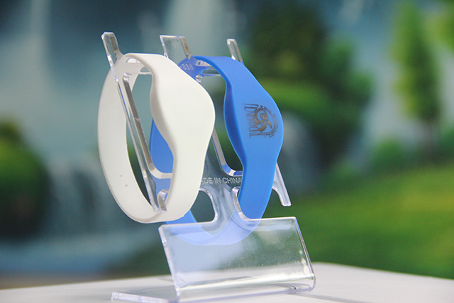 id硅膠腕帶保護套易變形，你找到它不回彈的原因了嗎？