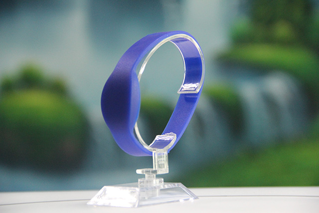 立體停車庫與織嘜腕帶RFID不停車自動識別系統 立體停車庫與織嘜腕帶RFID不停車自動識別系統