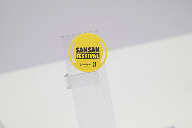 芯片卡的應(yīng)用可劃分為四個過程:制作、發(fā)行、使用、回收 芯片卡的應(yīng)用可劃分為四個過程:制作、發(fā)行、使用、回收