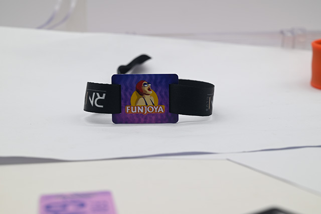 專業校園卡制作,磁條卡制作,貨發全國! 專業校園卡制作,磁條卡制作,貨發全國!