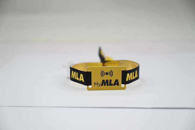 過UV油工藝的鑰匙扣卡 過UV油工藝的鑰匙扣卡